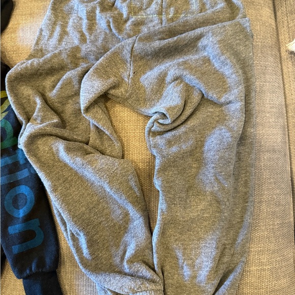 Bundle of Aviator Nation sweatshirts and sweatpants. Size 2 and 4. - Picture 5 of 10